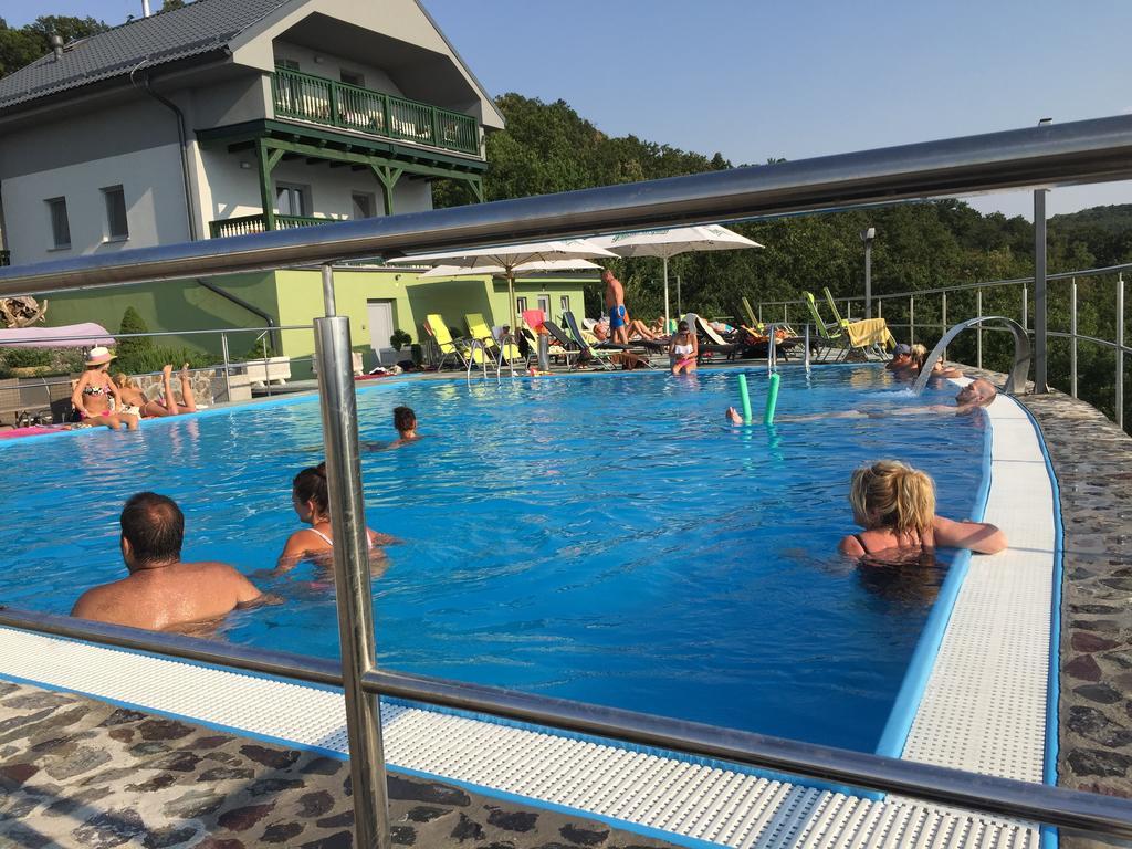 Wellness Pension Inovec Jalsove 外观 照片