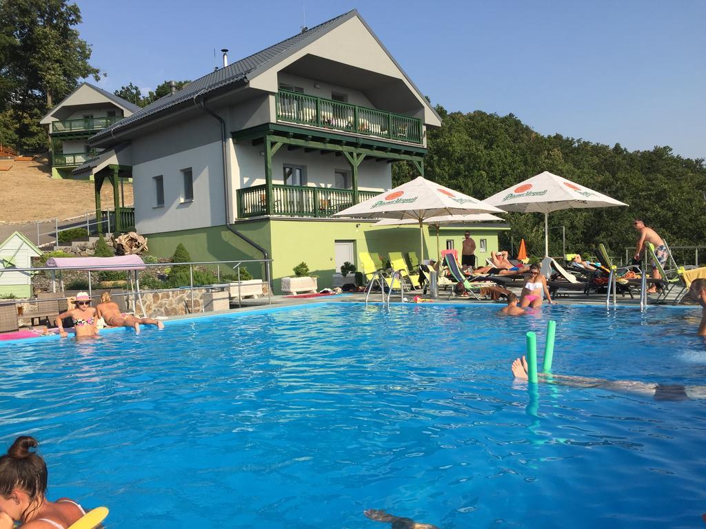 Wellness Pension Inovec Jalsove 外观 照片