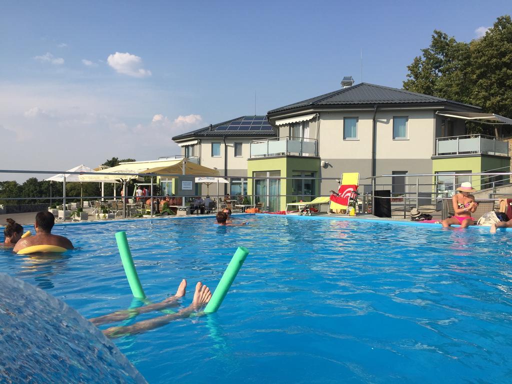 Wellness Pension Inovec Jalsove 外观 照片